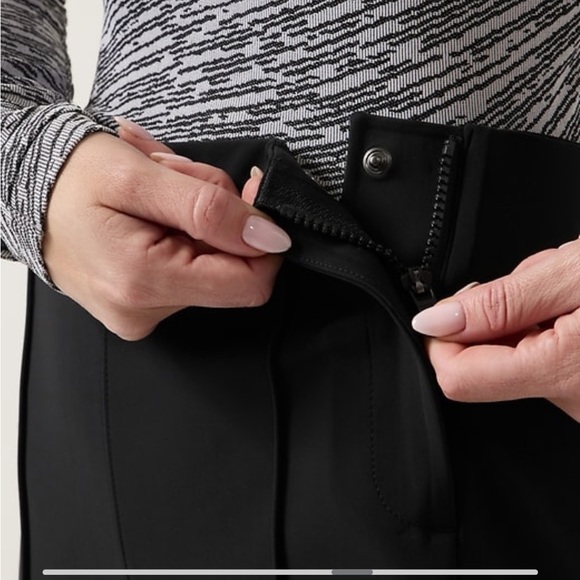 ATHLETA Glacier Snow Skinny Pant II // Black #985570 - Picture 4 of 16